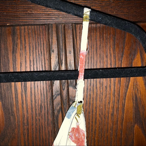 NWT American eagle floral jumpsuit with slits on each leg - Picture 13 of 16